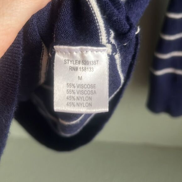 Sweater Top Long Sleeve - Picture 2 of 3